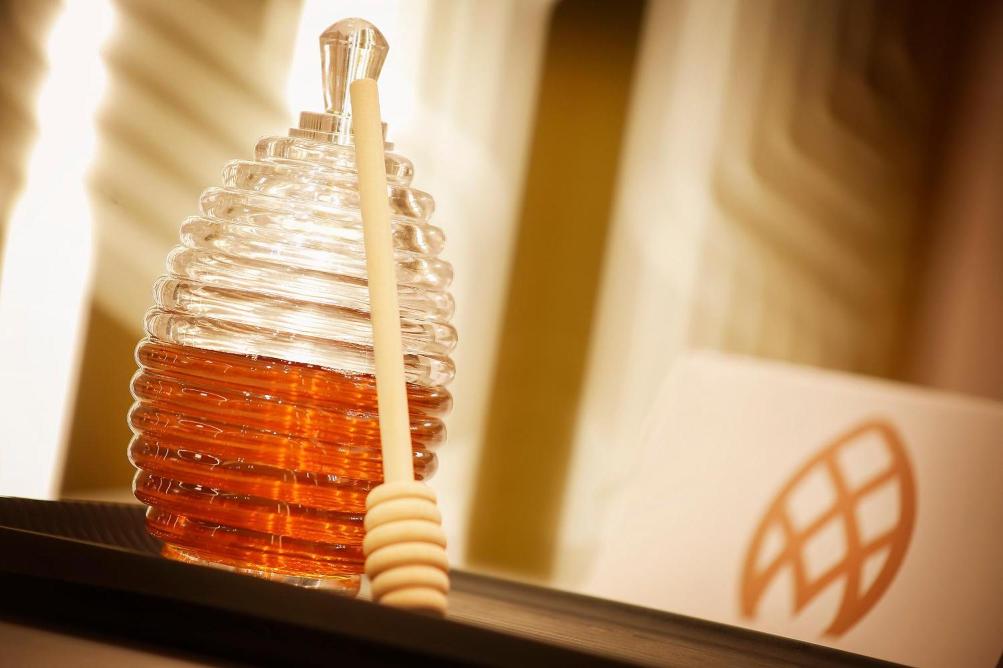 Velero Hotel Doha Lusail 外观 照片 A bottle of cognac