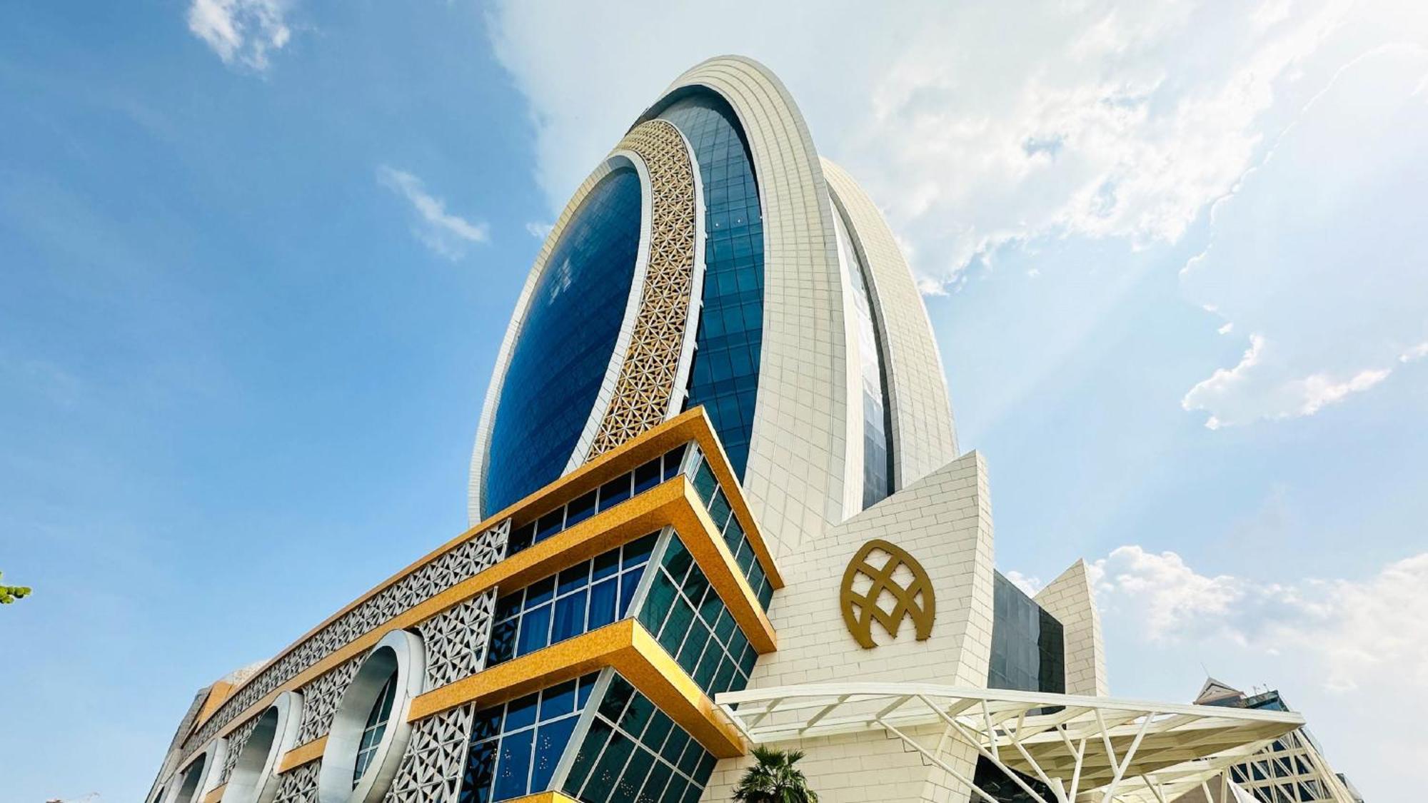 Velero Hotel Doha Lusail 外观 照片 The new headquarters of the National Bank of Azerbaijan in Baku